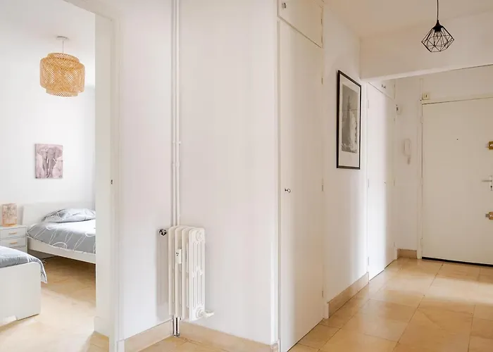 Aux Arenes, 30m Des Arenes, Balcon, Clim * Nimes