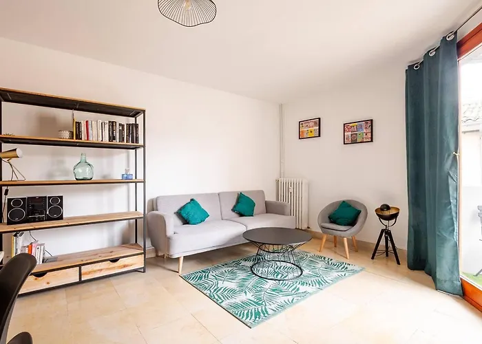 Apartment Aux Arenes, 30m Des Arenes, Balcon, Clim *